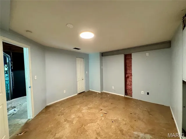 $304,500 | 450 Pevely Heights Drive, Pevely, MO 63070