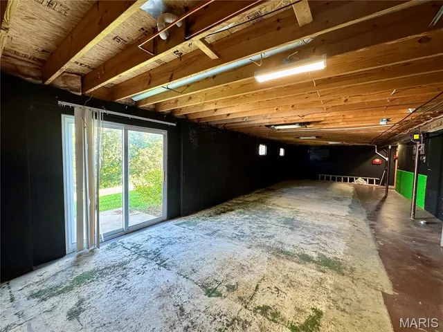 $304,500 | 450 Pevely Heights Drive, Pevely, MO 63070