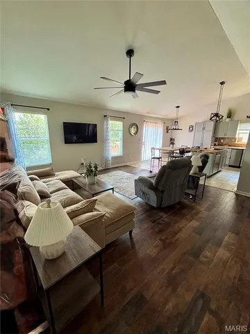 $304,500 | 450 Pevely Heights Drive, Pevely, MO 63070