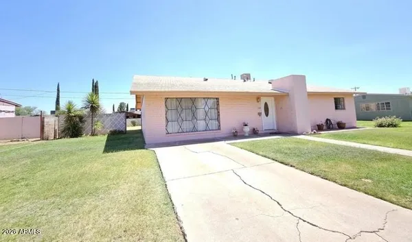 $264,900 | 2201 East 7th Street, Douglas, AZ 85607