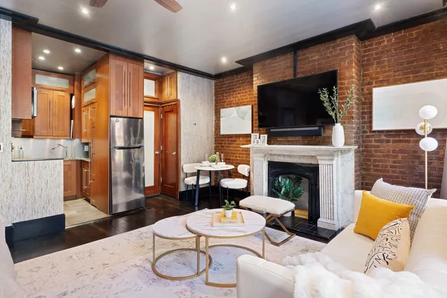 $399,000 | 454 West 50th Street, Unit 2F | Hell's Kitchen