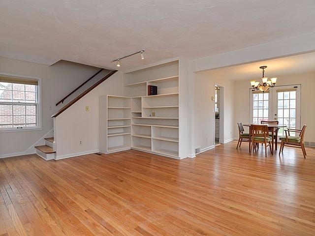 500 Maple Ridge Ann Arbor, MI 48103 - Photo 3 of 10 Photo 3