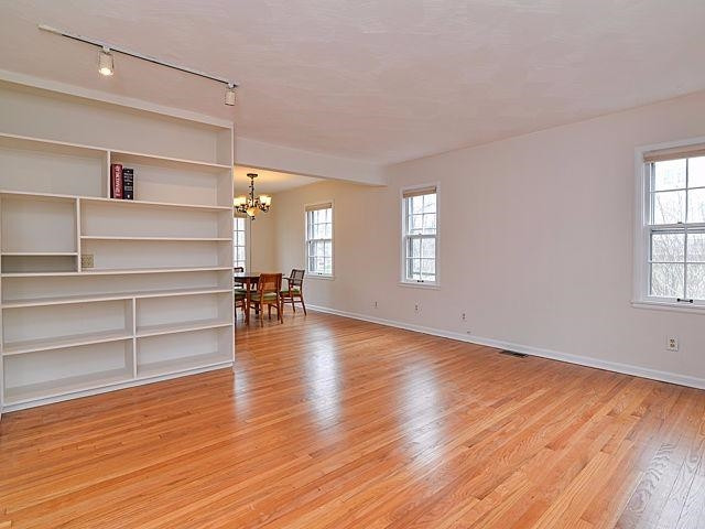 500 Maple Ridge Ann Arbor, MI 48103 - Photo 4 of 10 Photo 4