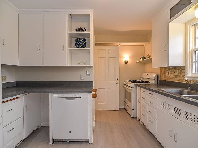 500 Maple Ridge Ann Arbor, MI 48103 - Photo 8 of 10 Photo 8