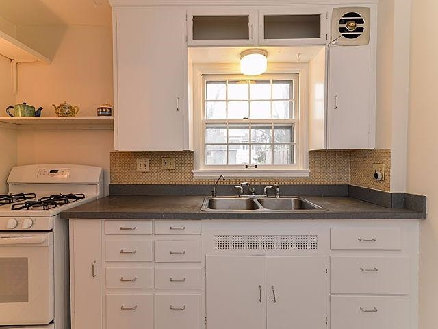 500 Maple Ridge Ann Arbor, MI 48103 - Photo 9 of 10 Photo 9
