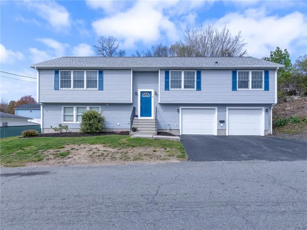 $550,000 | 42 Brookside Avenue, North Providence, RI 02911