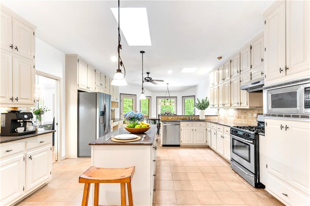 3465 Township Ridge Point Northeast Marietta, GA 30066 - Photo 5 of 85