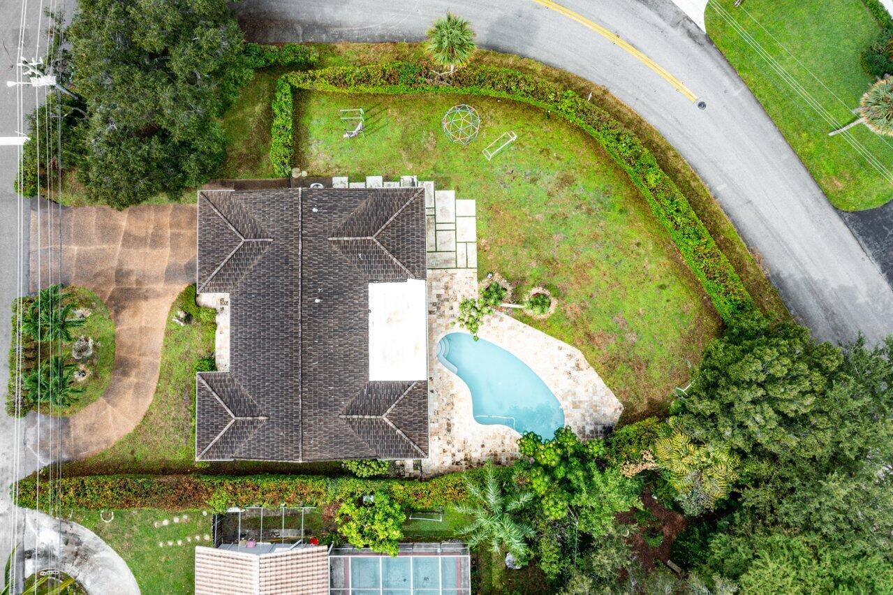 1049 West Palmetto Park Road Boca Raton, FL 33486 - Photo 28 of 33 1049 W Palmetto Park Road
