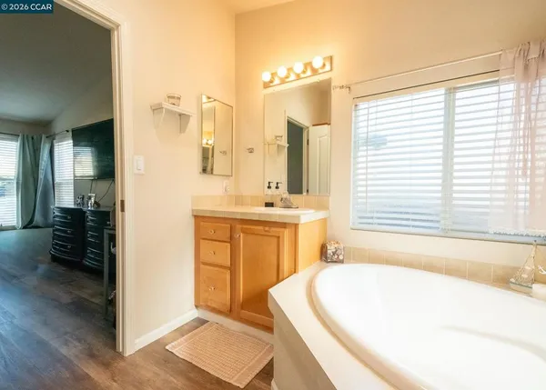 $299,999 | 315 Vía Valencia, Pacheco, CA 94553