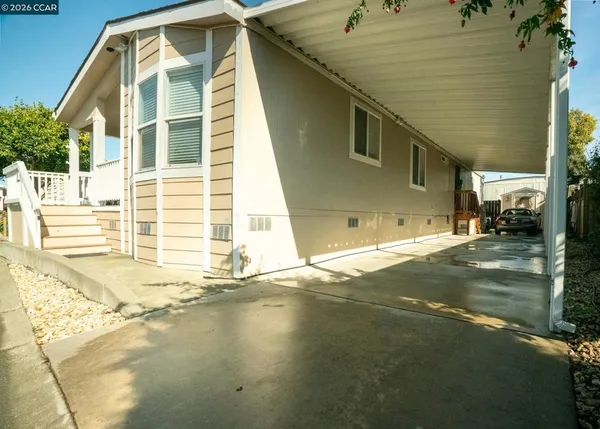 $299,999 | 315 Vía Valencia, Pacheco, CA 94553