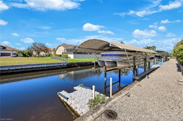a view of a lake with houses