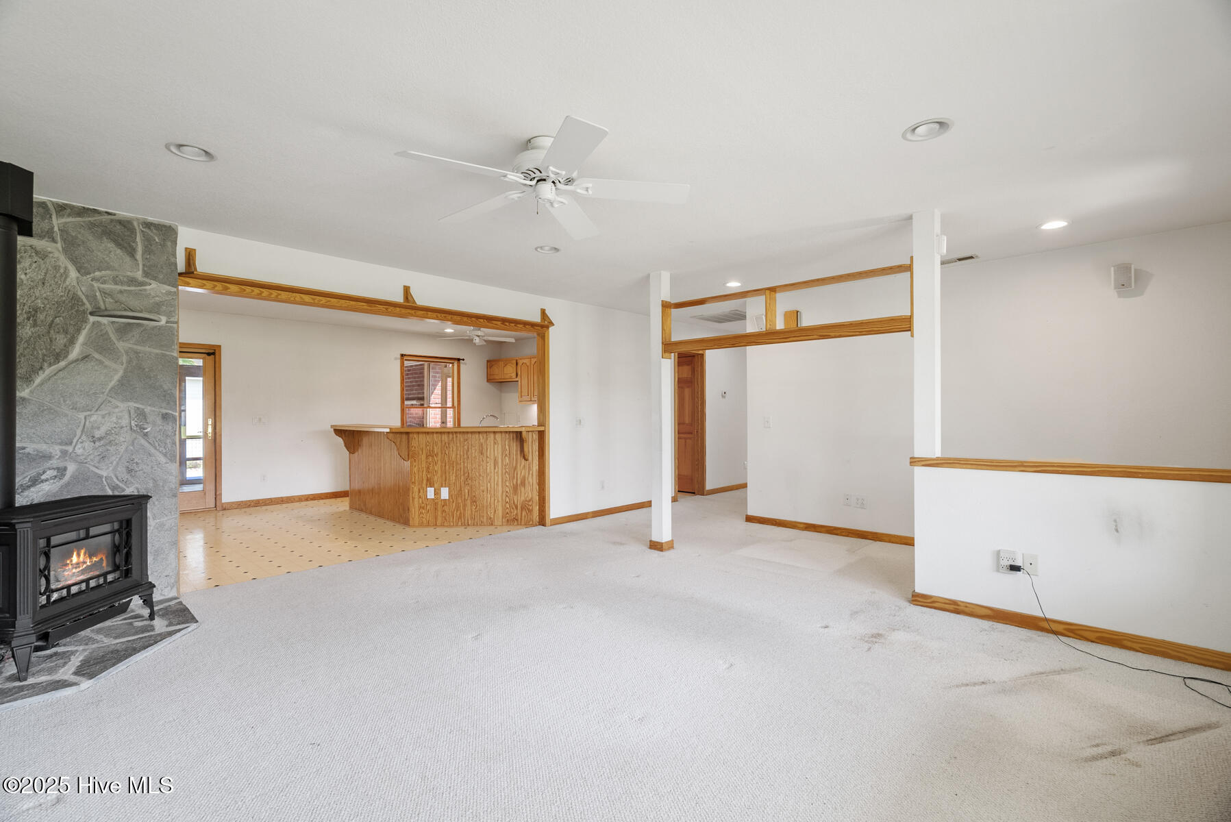 104 Perry's Way Grandy, NC 27965 - Photo 6 of 61 104 Perrys Way LR to kitchen view