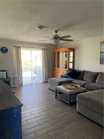 $2,800 | 1421 Thornhill Lane, Sebastian, FL 32958