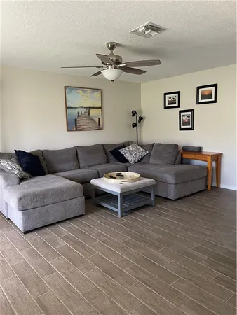 $2,800 | 1421 Thornhill Lane, Sebastian, FL 32958