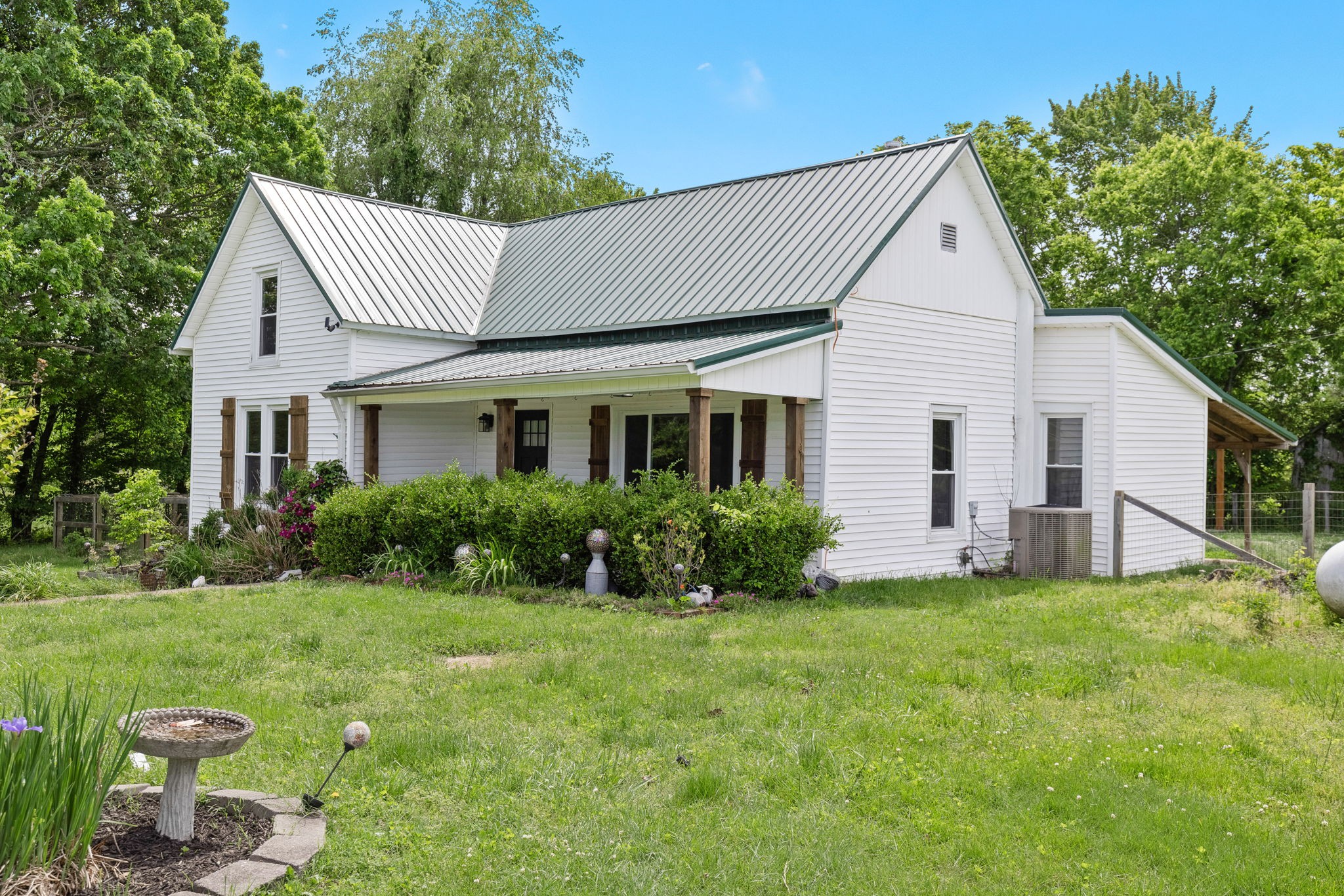825 Mt Vernon Road Bethpage, TN 37022 - Photo 3 of 39 Gallery Image 3