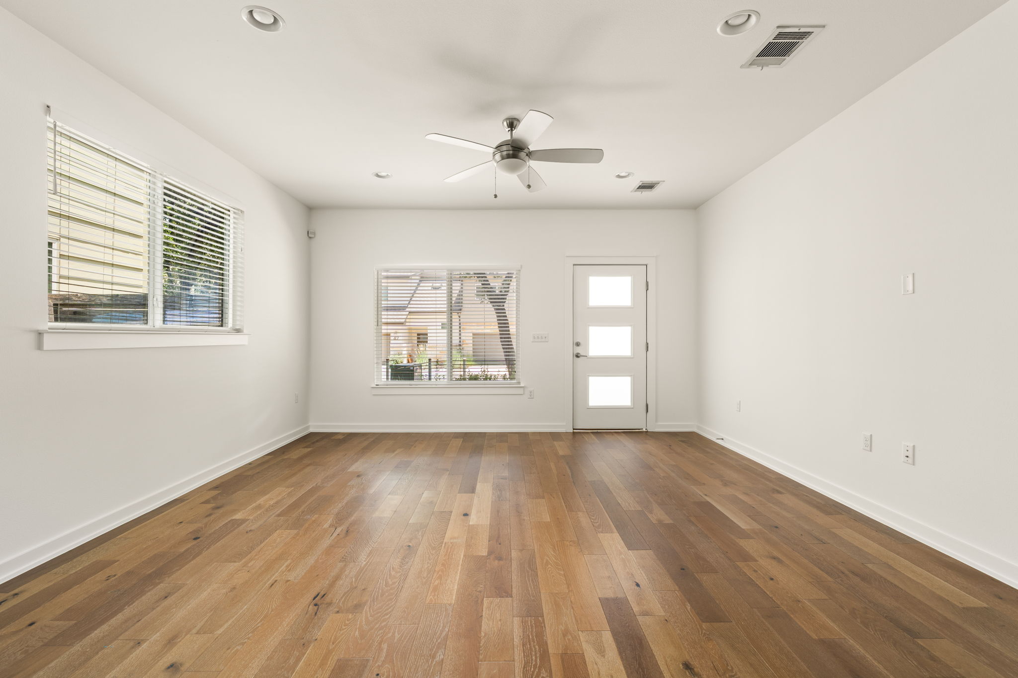 6800 Menchaca Road, Unit 9 Austin, TX 78745 - Photo 5 of 29
