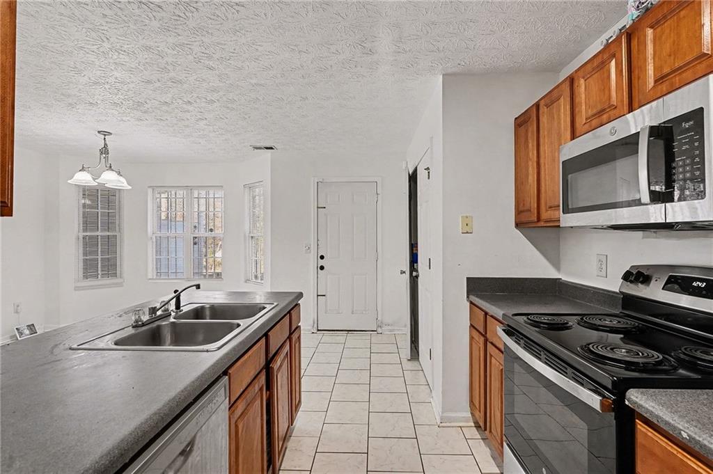 1942 Grove Way Hampton, GA 30228 - Photo 10 of 29