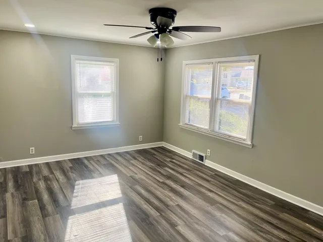 $2,600 | 805 South Norbury Avenue, Lombard, IL 60148