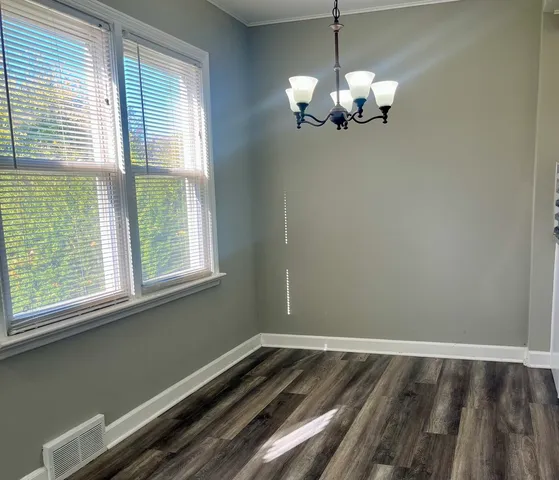 $2,600 | 805 South Norbury Avenue, Lombard, IL 60148