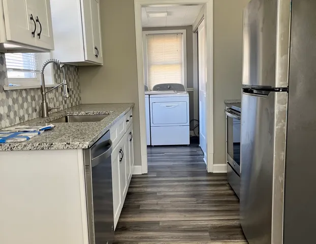 $2,600 | 805 South Norbury Avenue, Lombard, IL 60148