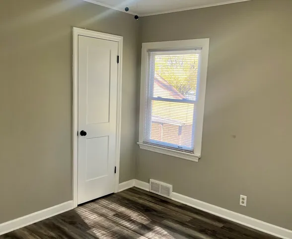 $2,600 | 805 South Norbury Avenue, Lombard, IL 60148