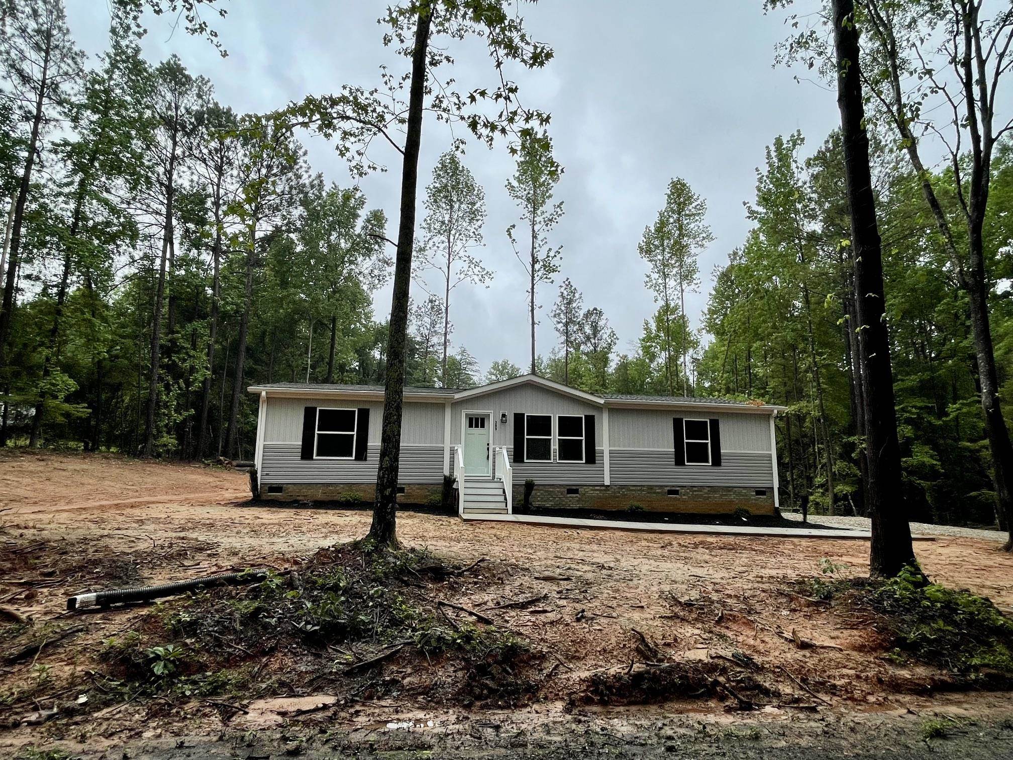 399 Charles Street Enoree, SC 29335 - Photo 3 of 30
