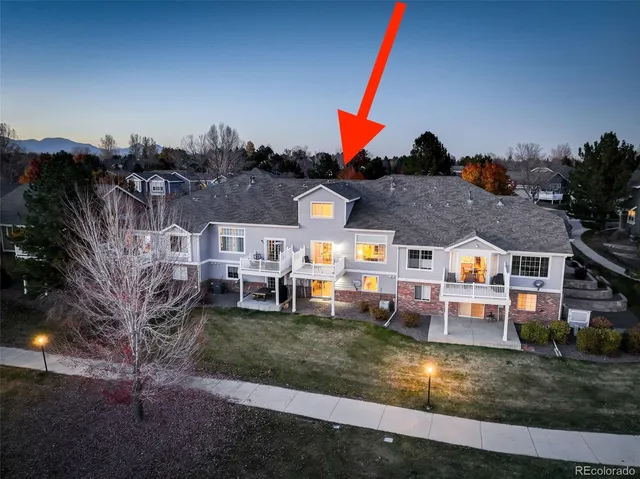 a view of a back yard of the house