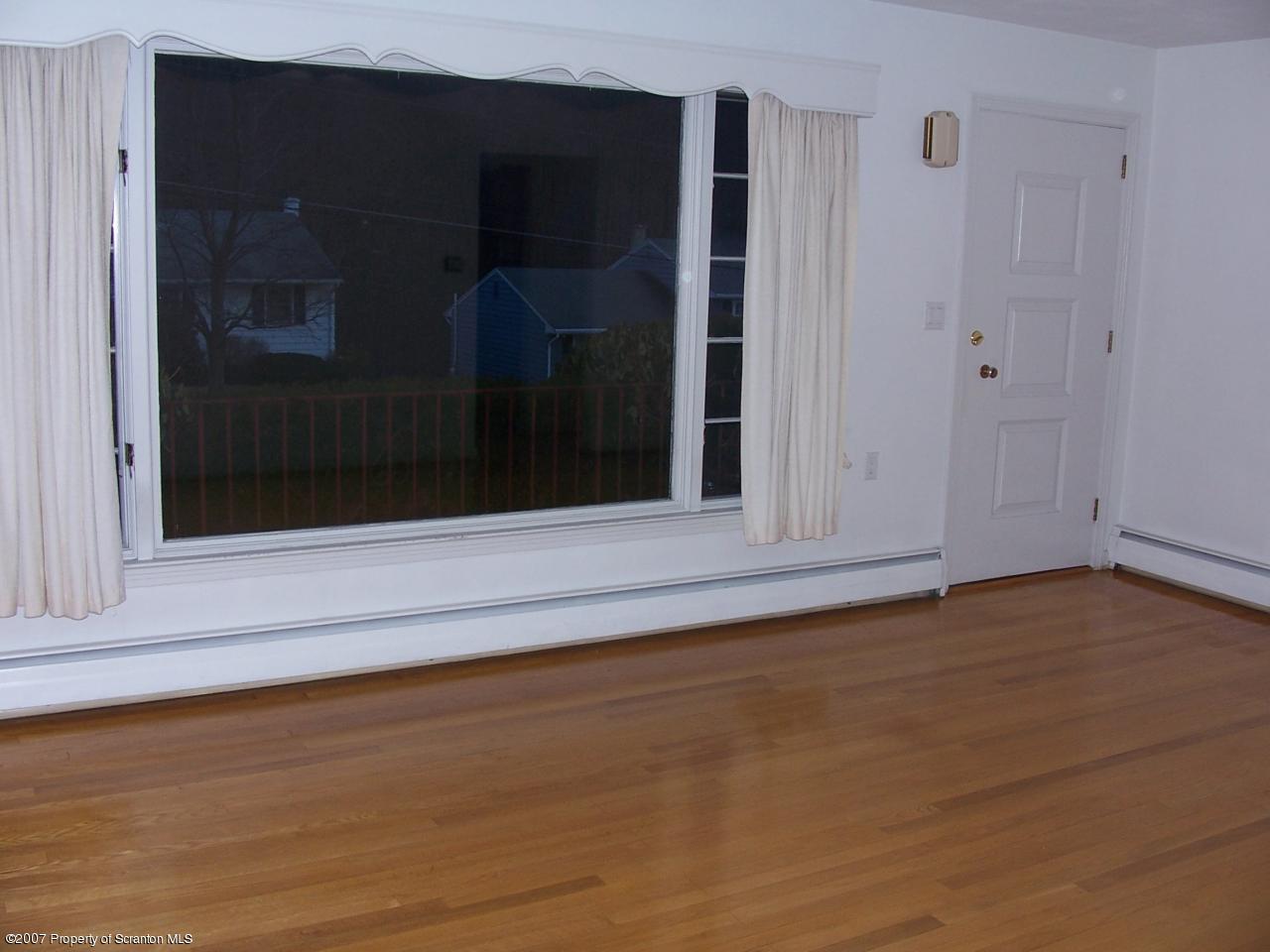 703 Dragon Road Clarks Summit, PA 18411 - Photo 4 of 8 Gallery Image 4