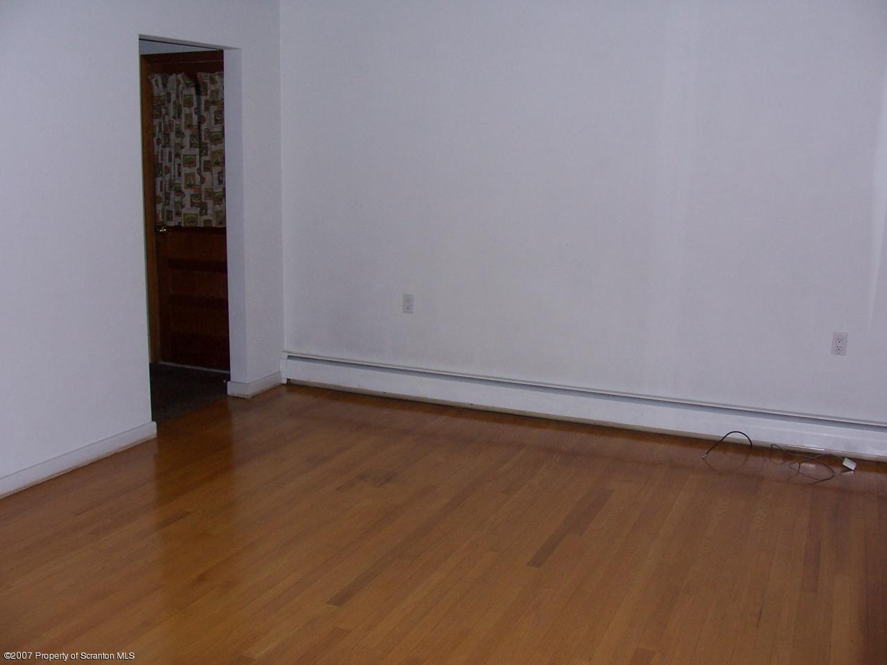 703 Dragon Road Clarks Summit, PA 18411 - Photo 5 of 8 Gallery Image 5