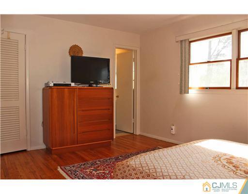 24 Agate Road East Brunswick, NJ 08816 - Photo 22 of 25 Gallery Image 22