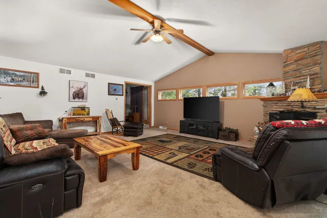 $349,900 | 1713 East Howard Drive, Edgerton, WI 53534