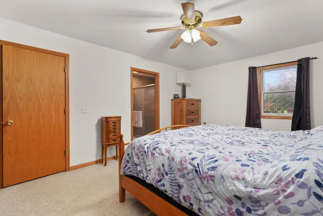 $349,900 | 1713 East Howard Drive, Edgerton, WI 53534