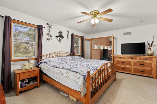 $349,900 | 1713 East Howard Drive, Edgerton, WI 53534