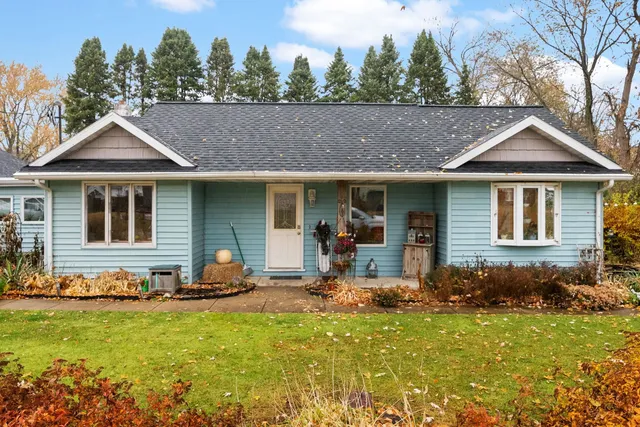 $349,900 | 1713 East Howard Drive, Edgerton, WI 53534