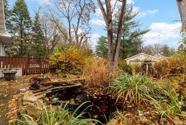 $349,900 | 1713 East Howard Drive, Edgerton, WI 53534