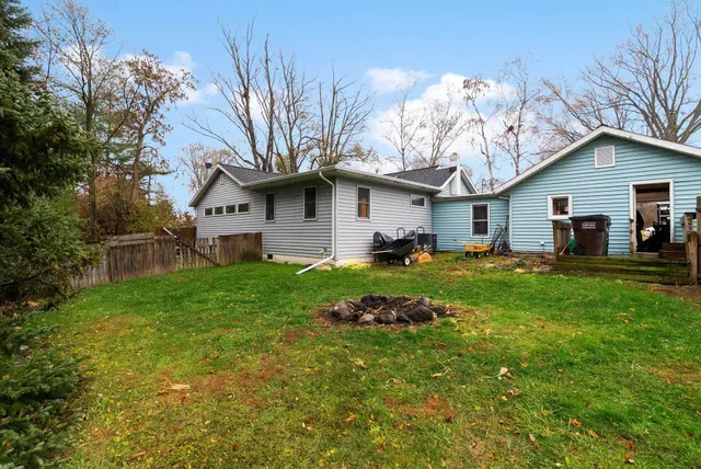 $349,900 | 1713 East Howard Drive, Edgerton, WI 53534