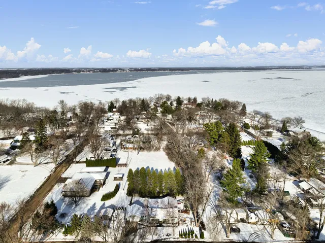 $349,900 | 1713 East Howard Drive, Edgerton, WI 53534