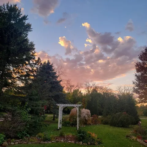 $349,900 | 1713 East Howard Drive, Edgerton, WI 53534