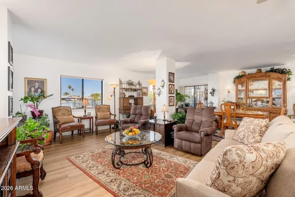 $270,000 | 10330 West Thunderbird Boulevard, Unit C114, Sun City, AZ 85351
