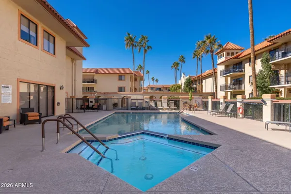 $270,000 | 10330 West Thunderbird Boulevard, Unit C114, Sun City, AZ 85351