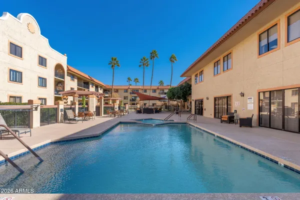 $270,000 | 10330 West Thunderbird Boulevard, Unit C114, Sun City, AZ 85351