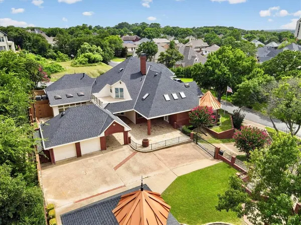 $1,250,000 | 5811 Scenic Bay Court, Arlington, TX 76013