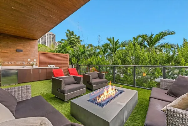 $2,050,000 | 3030 North Ocean Boulevard, Unit S101, Fort Lauderdale, FL 33308