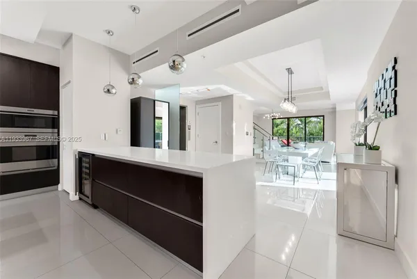 $2,050,000 | 3030 North Ocean Boulevard, Unit S101, Fort Lauderdale, FL 33308