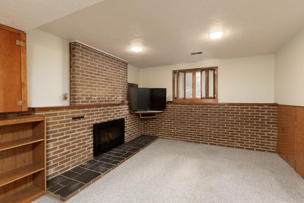 68 Kathleen Drive McKees Rocks, PA 15136 - Photo 17 of 30 Gallery Image 17