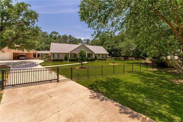 $845,000 | 6 Rene Court, Mandeville, LA 70471