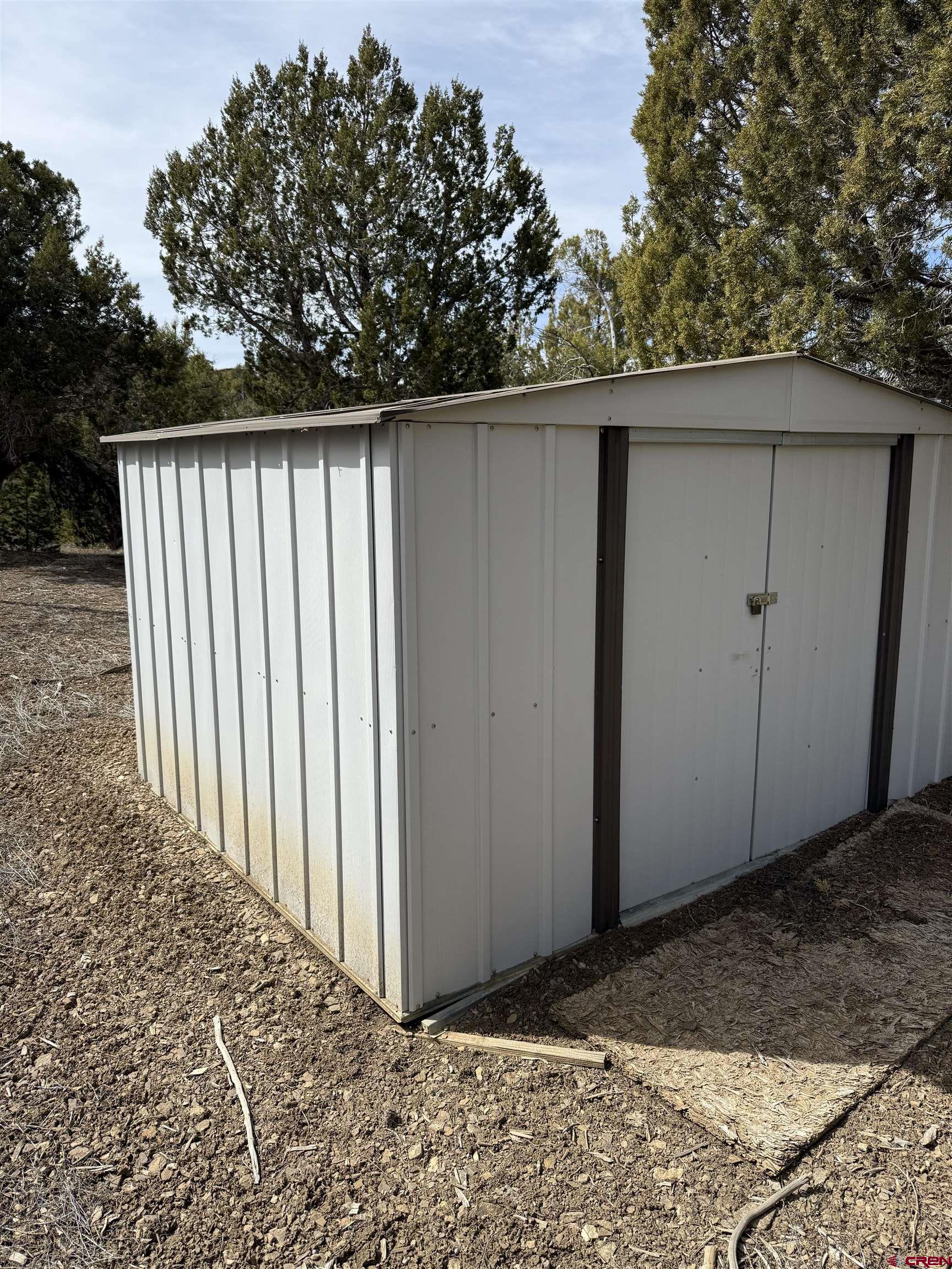 J8 Rd Mancos Co 81328 Road Mancos, CO 81328 - Photo 9 of 12 a view of a balcony with wooden fence