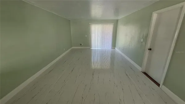 $1,800 | 3815 North Oak Drive, Unit G11, Tampa, FL 33611