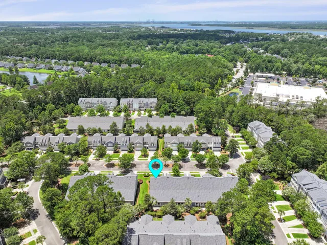 $709,000 | 132 Fresh Meadow Lane, Mount Pleasant, SC 29466