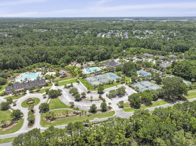 $709,000 | 132 Fresh Meadow Lane, Mount Pleasant, SC 29466